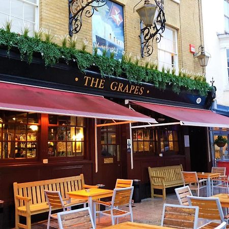 Hotel The Grapes Pub Southampton Exteriér fotografie